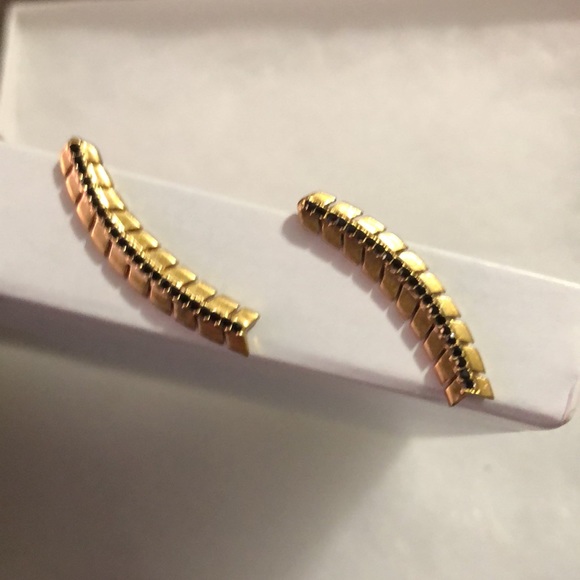 Stella & Dot Gilded Path Pave Earrings - Picture 4 of 5